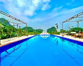 Ha Lan Homestay - Ninh Binh - Piscina