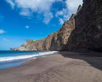 Saba Arawak Hotel - Windward Side - Playa