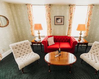 The Rochester Inn, A Historic Hotel - Sheboygan Falls - Huiskamer