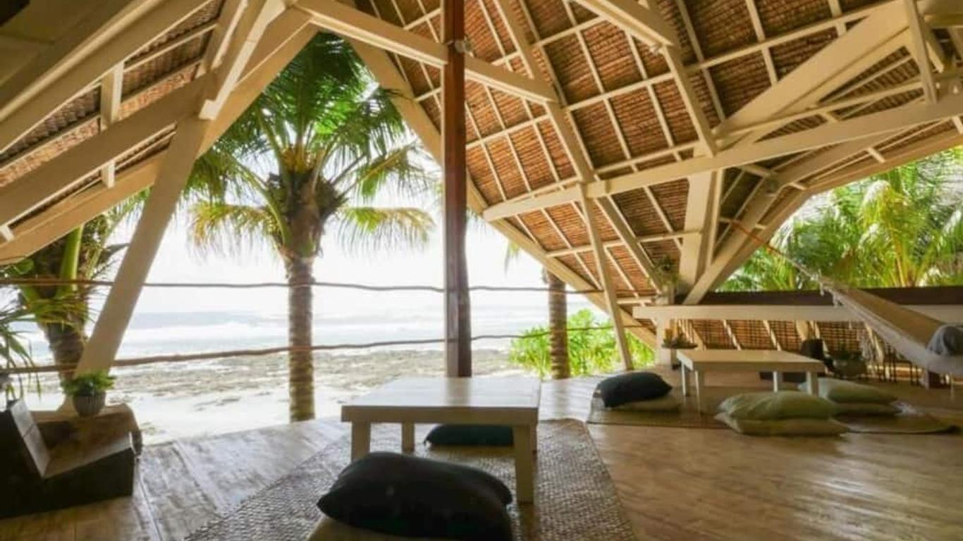 White Banana Beach Club