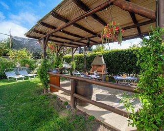 B&B La Casa Nel Giardino - Piano di Sorrento - Patio