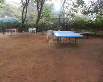 Royal Hotel - Matheran - Matheran - Patio