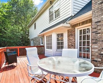Lovely 5Bed, 3-FullBath ! 5min to free way I-85 - Lawrenceville - Balkon
