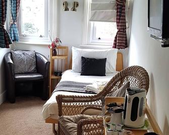 The Palms Guest house - טורקי - חדר שינה