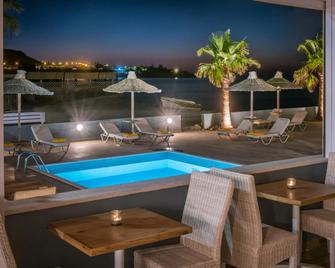 Compass beach - Stalida - Pool