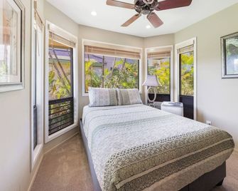 Hanalei Bay Villas #36 - Ocean And Mountain View Condo - Princeville - Bedroom
