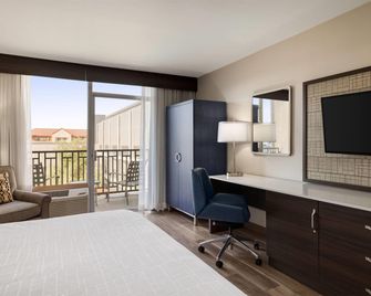 Wyndham Phoenix Airport/Tempe - טמפה - חדר שינה