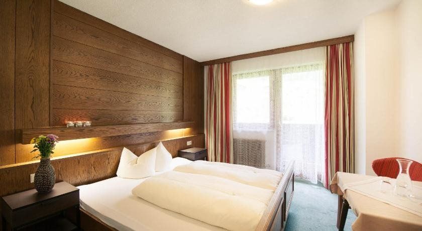 فندق ستوشنير - نيوستيفت ام ستوبايتال - غرفة نوم