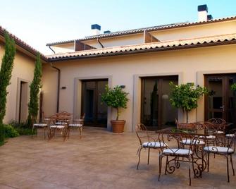 Villa Monter - Alcañiz - Patio