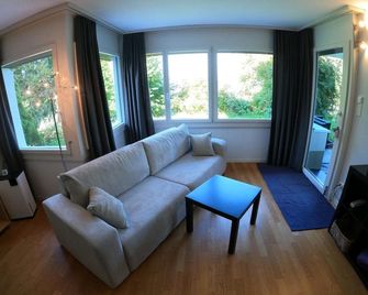 Chilis Ferienresidenz by Interhome - Aeschi bei Spiez - Living room