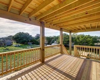 Cozy 1 BRM+ in newly built house right on the canal. - Avon - Balcony