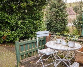 Hunter Cottage - Haltwhistle - Patio