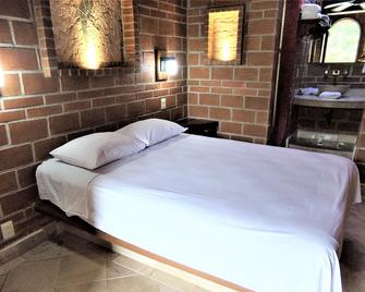 Hotel Casa de Lirio Diamante - Acapulco - Schlafzimmer