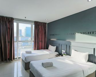 Hotel 99 Bandar Puteri Puchong - Puchong - Schlafzimmer