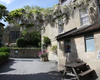 Wheelwrights Arms Country Inn & Pub - Bath