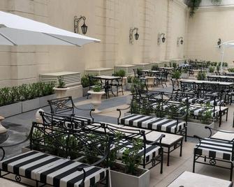 Carat Apart Boutique - Rosario - Patio