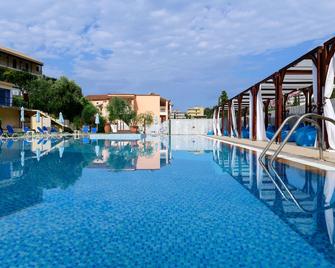 Marina Apartments, Agios Gordios Corfu - Agios Gordios - Bể bơi