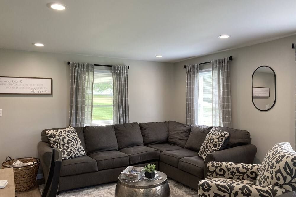 Thelma's Place is a cozy, three bedroom house, newly remodeled