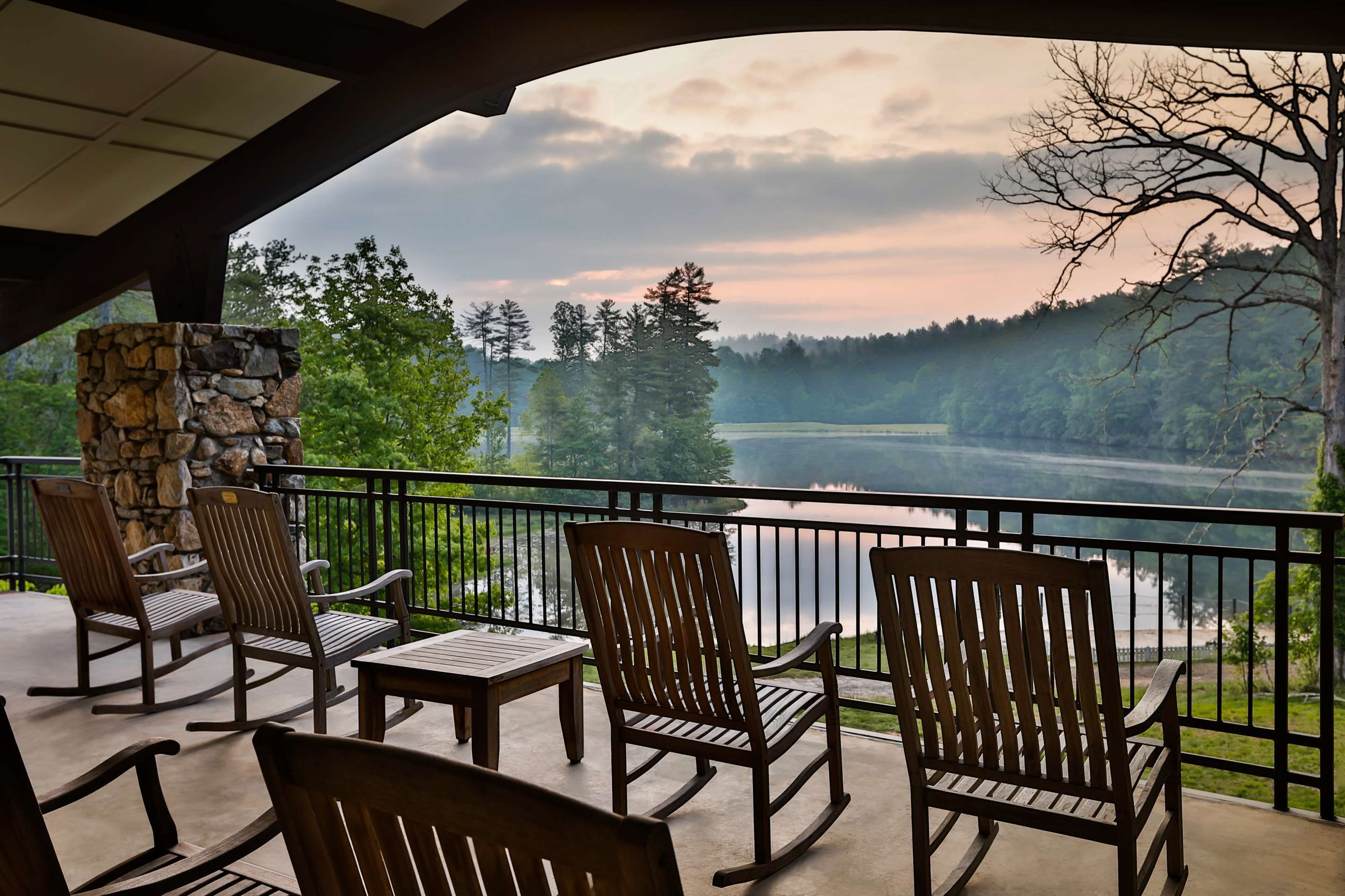 Kanuga Inn and Lodging - Hendersonville - Balkon