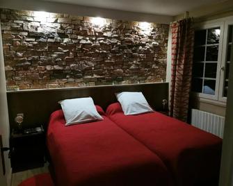 Chambre d'hôtes de la Riaille 400 m de la dolce via - Le Cheylard - Bedroom