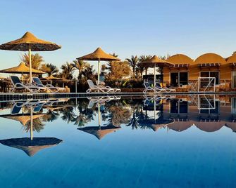Silver Beach Boutique Hotel - Al-Qusayr - Pool