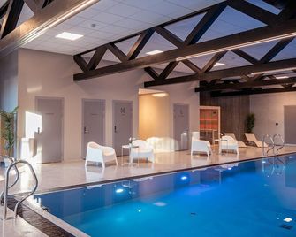 Modern apartment in Åros with swimming pool!-Moderne leilighet på Åros med svømmebasseng! - Kristiansand - Pool