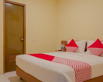 OYO 137 Permata Tawakal - Yakarta - Habitación