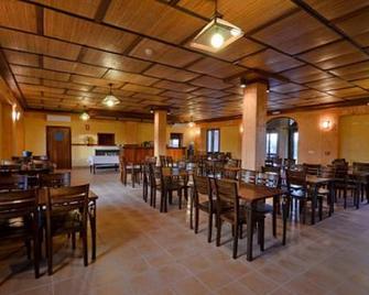 San Miguel Del Valle Amblés - El Fresno - Restaurante