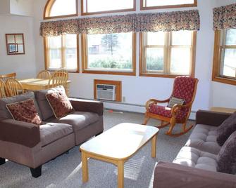 White Mountain Stay - Exit 30 - Thornton - Pokój dzienny