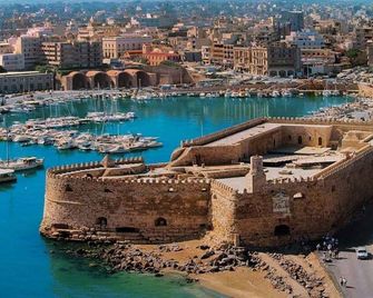 Heraklion Old Port Apartments - Heraklion - Outdoor view