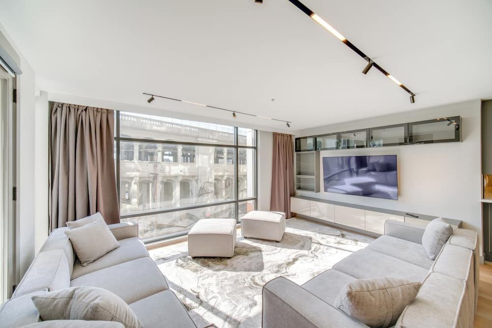 Luxe High-Rise 2 Mi To Dtwn Cleveland Wfh Ready! - كليفيلاند (أوهايو) - غرفة معيشة