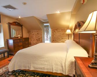 Joseph Ambler Inn - North Wales - Bedroom