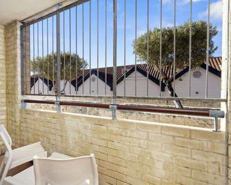 Hillarys Harbour Resort - Hillarys - Balcony