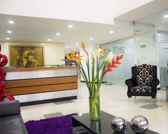 Hotel Lleras 10 - Medellín - Receptionist