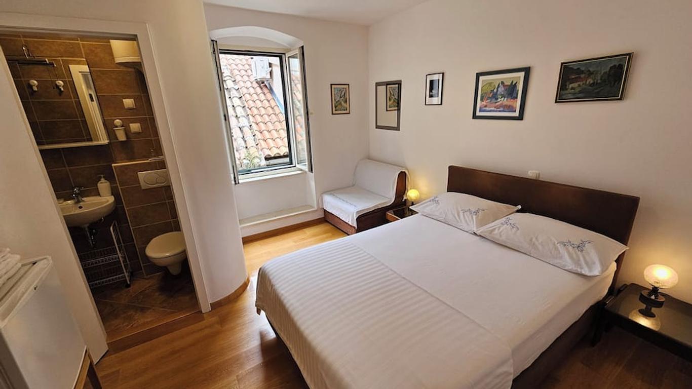 Malena Palace Experience