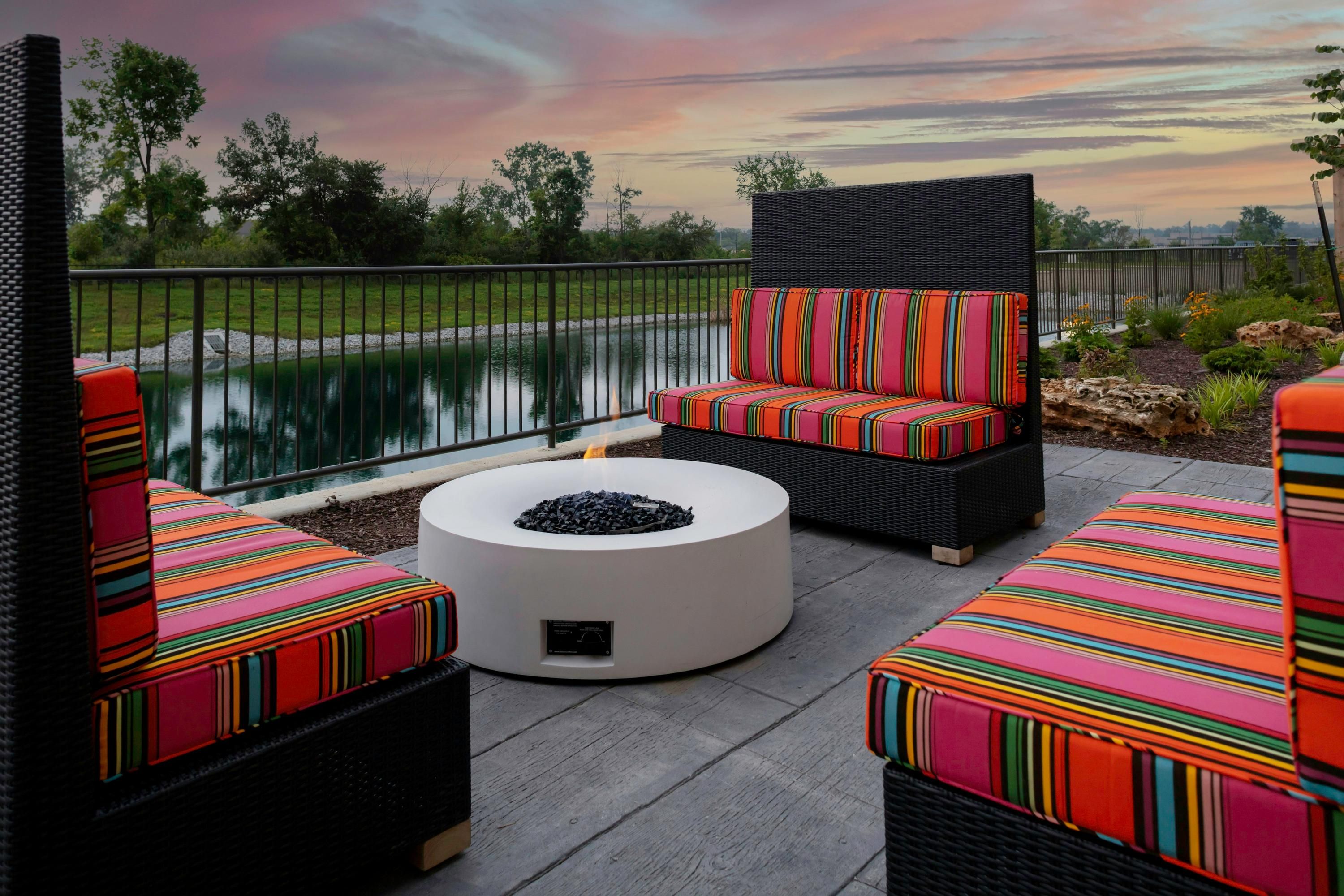 Hilton Garden Inn Fort Wayne North - פורט ווין - פטיו
