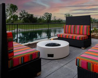 Hilton Garden Inn Fort Wayne North - פורט ווין - פטיו