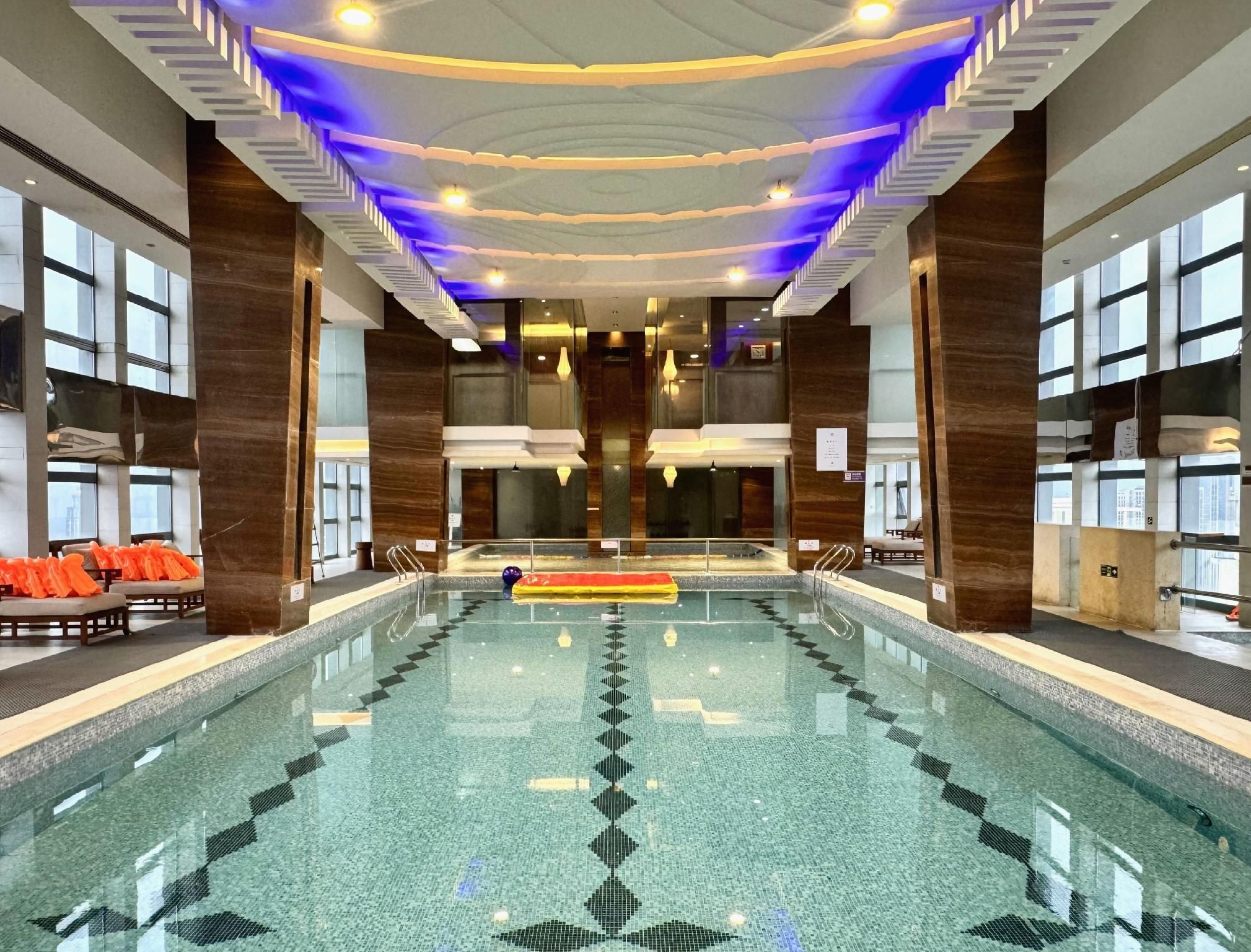 New Century Grand Hotel Tonglu