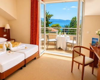Hotel Neptun - Gradac