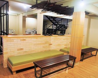 The Packer Lodge Hostel - ג'קרטה - דלפק קבלה