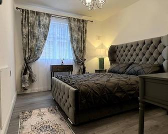 Lovely Apartment in Castlebar - Castlebar - Bedroom