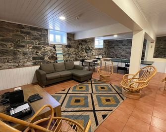 Lazareto 148 Hostel - Funchal - Sala de estar