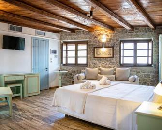 Trapela Areopolis, Boutique Hotel - Areopoli - Schlafzimmer
