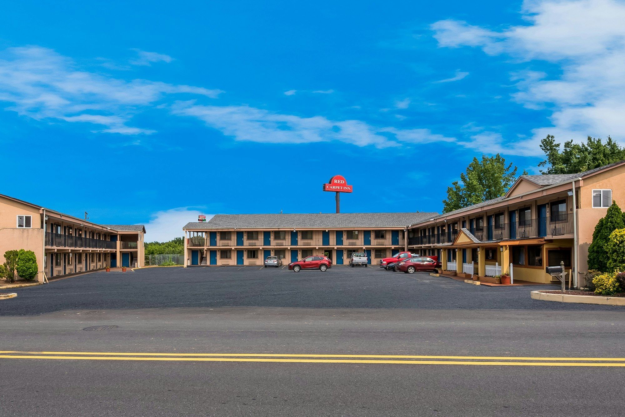 Red Carpet Inn