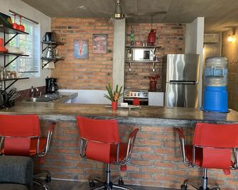 Villa Palmas, 20% Reduce rates for 2024, Cozy Apt. only 3 blocks from the beach - San Francisco - Cocina