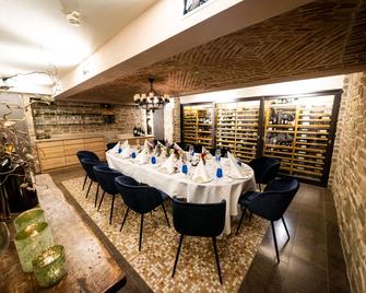 Hotel Kaiserhof Münster - מינסטר - מסעדה