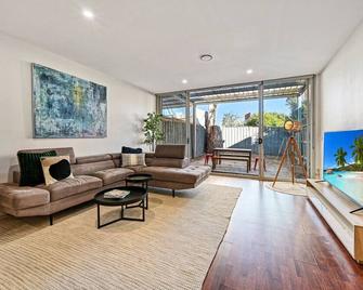 Butlers Place - Collingwood