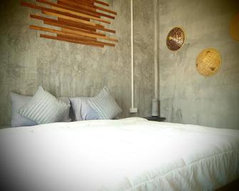 Maesai Holic Lodge - Mae Sai - Habitación