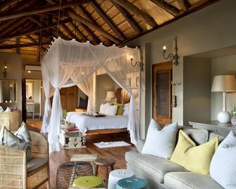 Lion Sands Narina Lodge - Skukuza - Bedroom