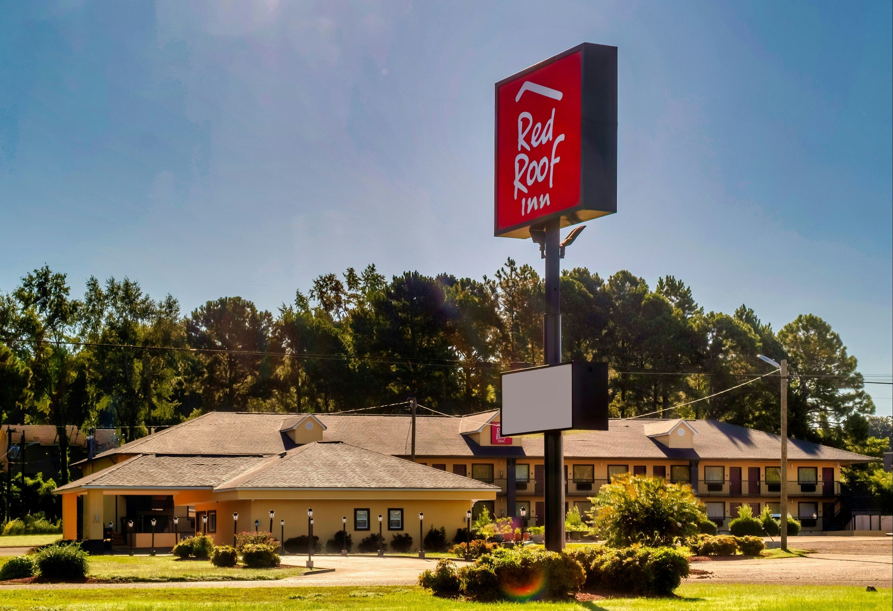 Red Roof Inn Columbus, MS - Columbus - Building